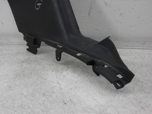 photo de TRITTBRETT VERKLEIDUNG MITTE LINKS YAMAHA XP T-MAX TMAX 500 (2004 - 2007)