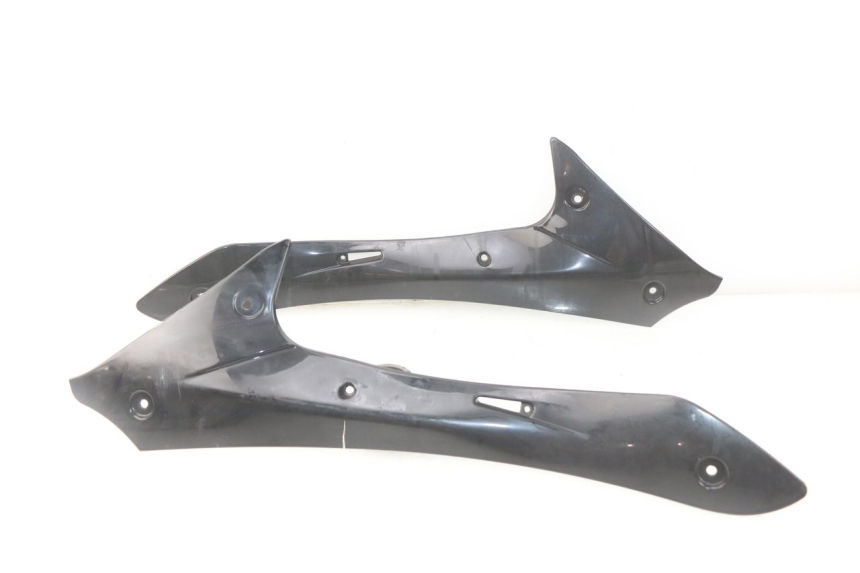 photo de TRITTBRETT VERKLEIDUNG MITTE JONWAY GTX 2T 50 (2014 - 2020)