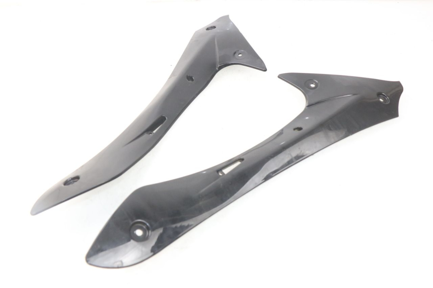 photo de TRITTBRETT VERKLEIDUNG MITTE JONWAY GTX 2T 50 (2014 - 2020)