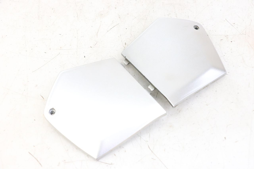 photo de TRITTBRETT VERKLEIDUNG MITTE PIAGGIO MP3 LT 300 (2010 - 2016)