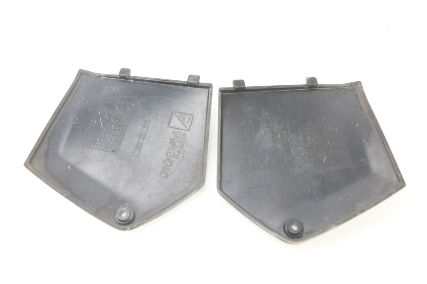 photo de TRITTBRETT VERKLEIDUNG MITTE PIAGGIO MP3 125 (2006 - 2014)