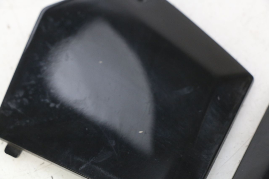 photo de FUSSRAUMVERBINDUNG PIAGGIO MP3 500 (2011 - 2015)