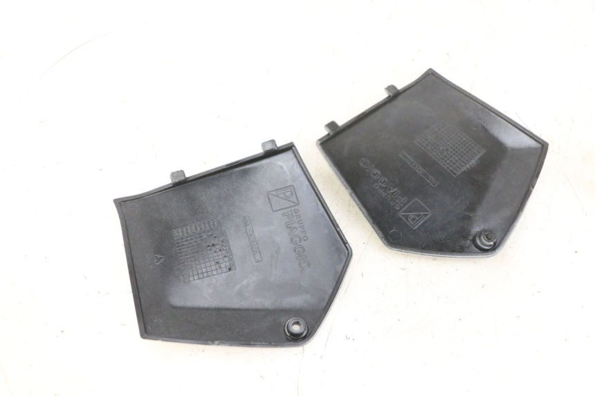 photo de FUSSRAUMVERBINDUNG PIAGGIO MP3 RL 250 (2007 - 2010) - Alternative Perspektive