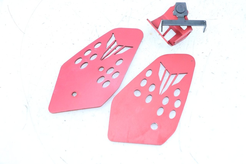 photo de TRITTBRETT VERKLEIDUNG MITTE YAMAHA MT-07 MT07 ABS 700 (2018 - 2020) - Detailansicht des Bauteils