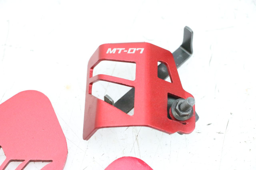 photo de TRITTBRETT VERKLEIDUNG MITTE YAMAHA MT-07 MT07 ABS 700 (2018 - 2020) - Gesamtansicht des Produkts