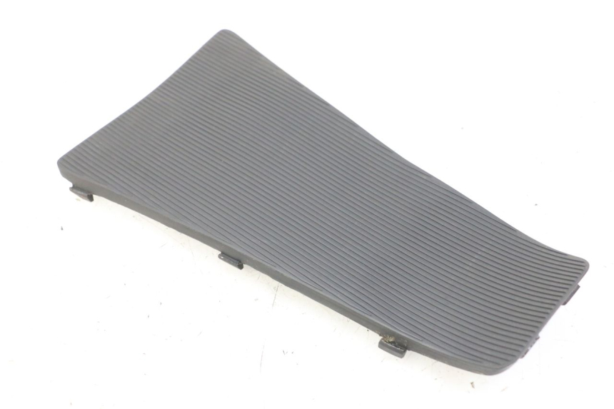 photo de TRITTBRETT VERKLEIDUNG MITTE PIAGGIO VESPA LX IE 125 (2010 - 2012)