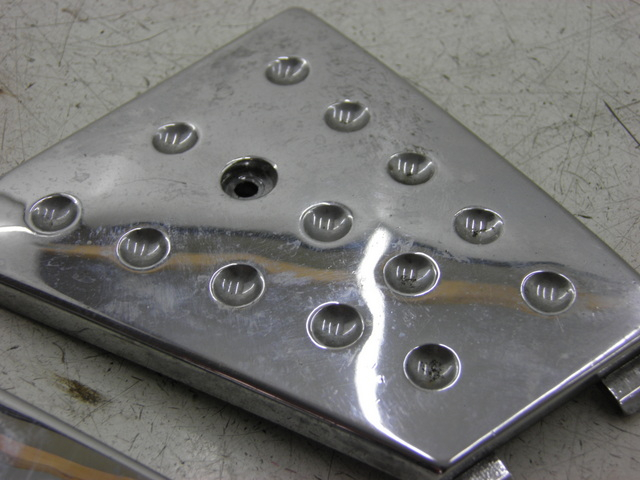 photo de TRITTBRETT VERKLEIDUNG MITTE PIAGGIO XEVO - X EVO 125 (2010 - 2015)