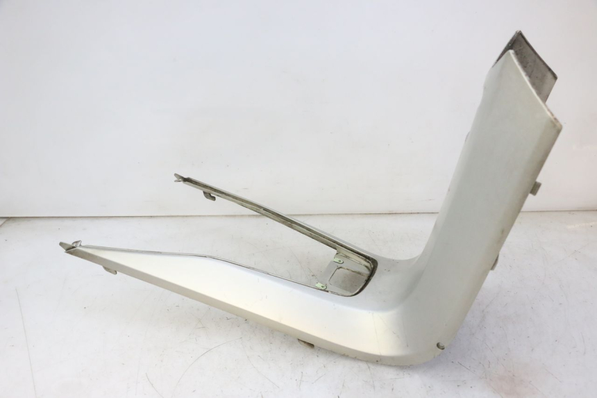 photo de TRITTBRETT VERKLEIDUNG MITTE PEUGEOT SATELIS 125 (2006 - 2009)