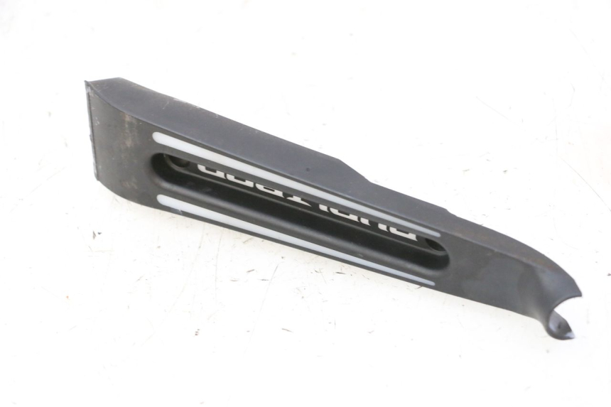 photo de TRITTBRETT VERKLEIDUNG MITTE DUALTRON VICTOR LIMITED 1
