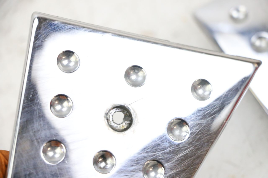 photo de FUSSRAUMVERBINDUNG PIAGGIO X8 125 (2004 - 2007) - Detailansicht des Bauteils