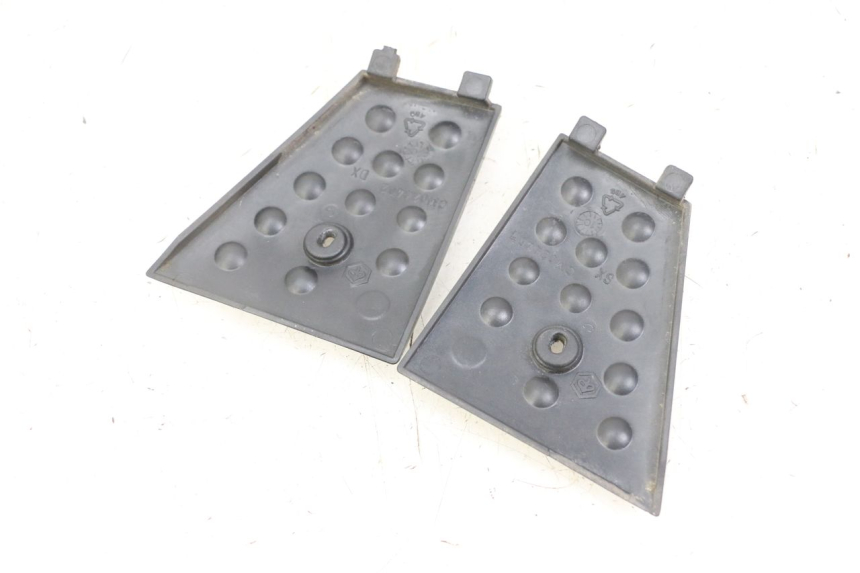 photo de TRITTSTUFENVERBINDUNG PIAGGIO XEVO - X EVO 125 (2007 - 2016) - Detailansicht des Bauteils