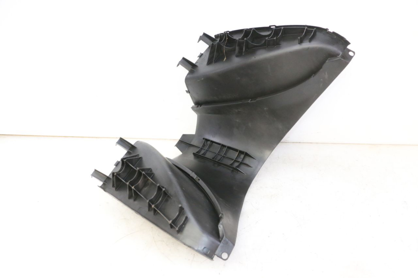 photo de TRITTBRETT VERKLEIDUNG MITTE YAMAHA YP MAJESTY 125 (2007 - 2010)