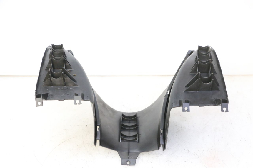 photo de TRITTBRETT VERKLEIDUNG MITTE YAMAHA YP MAJESTY 125 (2007 - 2010)