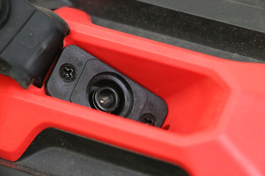 photo de TRITTBRETT VERKLEIDUNG MITTE SEGWAY NINEBOT ZT3 PRO 1