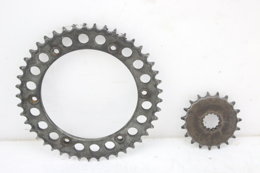 photo de KETTENKIT TRIUMPH SPRINT ST 955 (1999 - 2001)