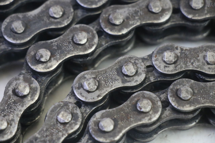 photo de KETTENKIT KAWASAKI ZR 7 750 (1999 - 2001) - Oberflächenzustand und Material