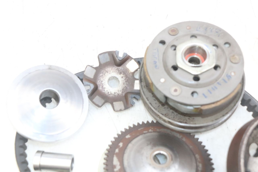 photo de KUPPLUNGS- UND VARIOMATIKSATZ KYMCO AGILITY 4T 50 (2005 - 2018)