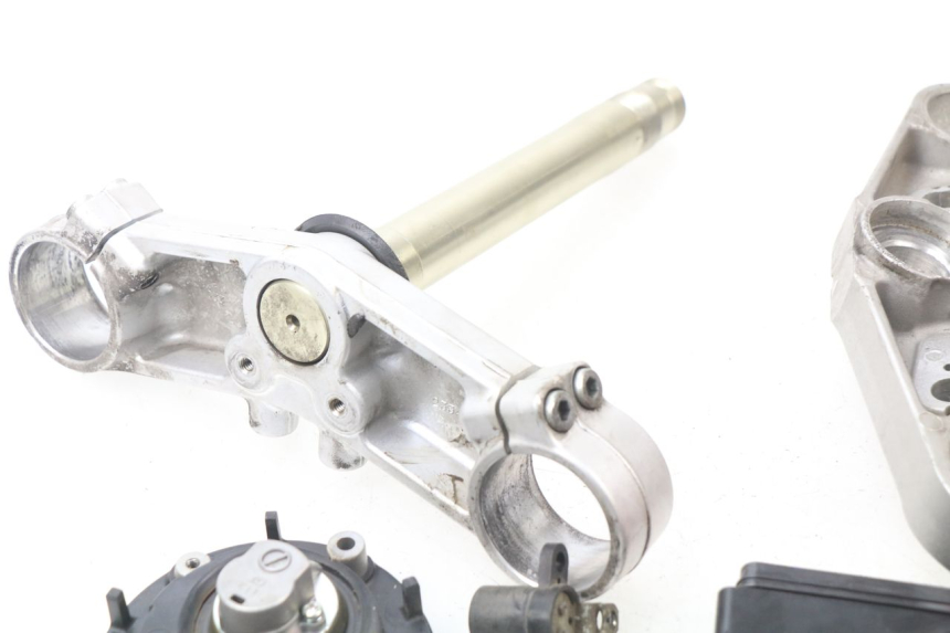 photo de SCHLOSS-SCHLÜSSEL-CDI-ZÜNDUNGSSCHLOSS YAMAHA FJR ABS 1300 (2006 - 2012)