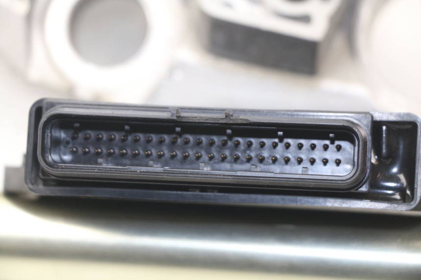 photo de SCHLOSS-SCHLÜSSEL-CDI-ZÜNDUNGSSCHLOSS YAMAHA FJR ABS 1300 (2006 - 2012)