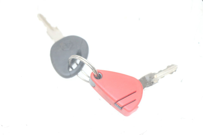 photo de SCHLOSSSATZ CDI PIAGGIO MP3 HPE 300 (2019 - 2026) - Qualität der Gebrauchtware