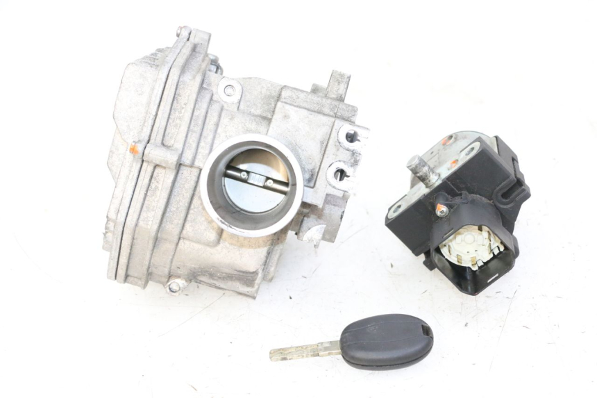 photo de SCHLOSSSATZ CDI PIAGGIO MP3 500 (2014 - 2016)