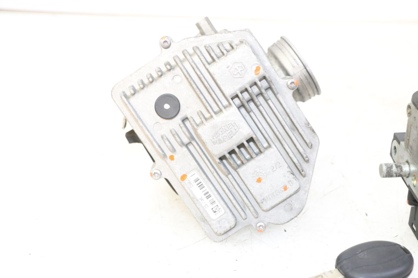 photo de SCHLOSSSATZ CDI PIAGGIO MP3 500 (2014 - 2016)