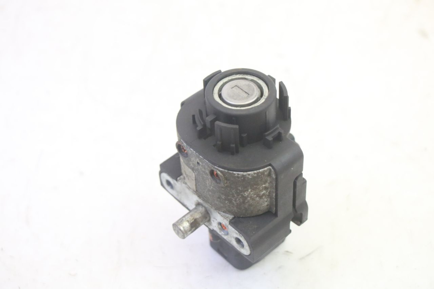 photo de SCHLOSSSATZ CDI PIAGGIO MP3 RL 250 (2007 - 2010) - Weitere Ansicht des Artikels