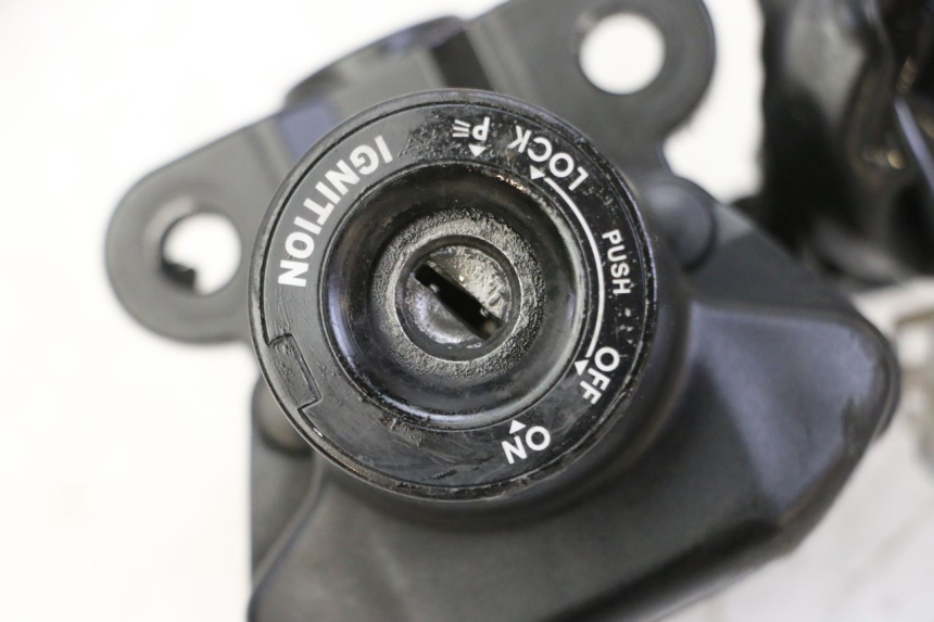 photo de SCHLOSS-SCHLÜSSEL-CDI-NEIMAN YAMAHA TDM ABS 900 (2002 - 2014)