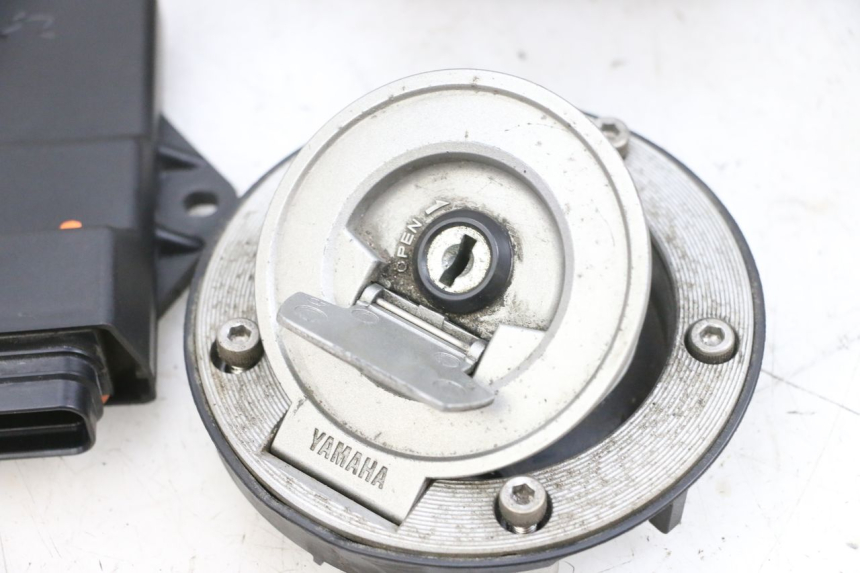 photo de SCHLOSS-SCHLÜSSEL-CDI-NEIMAN YAMAHA TDM ABS 900 (2002 - 2014)