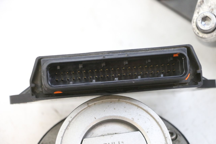 photo de SCHLOSS-SCHLÜSSEL-CDI-NEIMAN YAMAHA TDM ABS 900 (2002 - 2014)