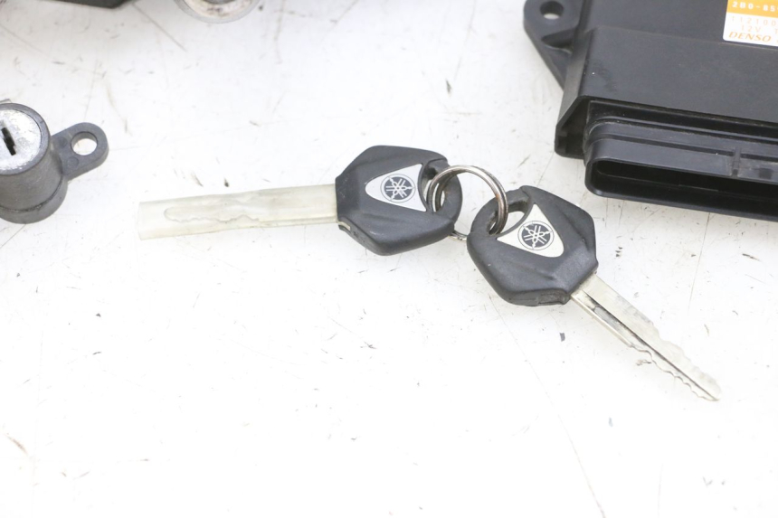 photo de SCHLOSS-SCHLÜSSEL-CDI-NEIMAN YAMAHA TDM ABS 900 (2002 - 2014)