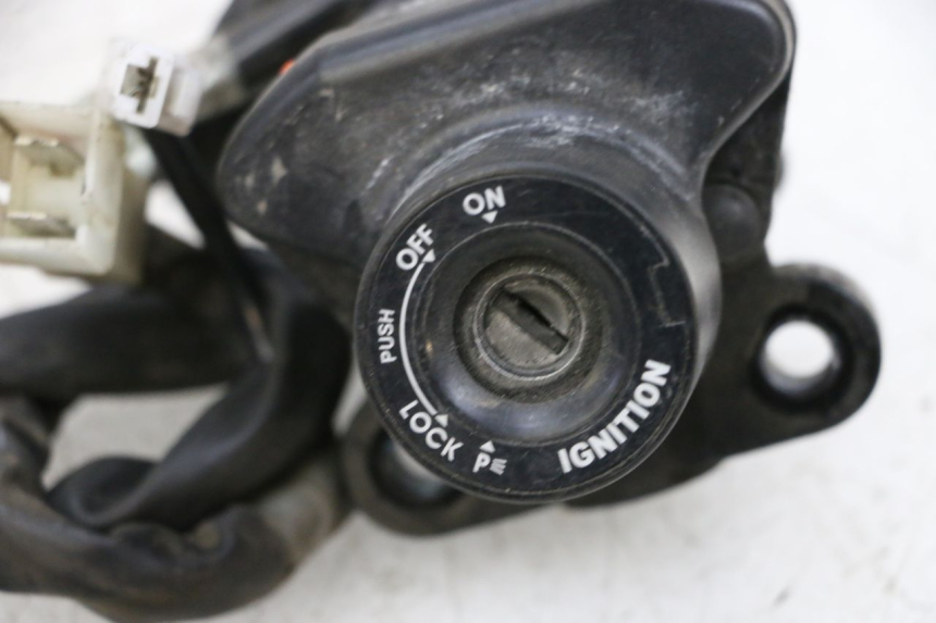 photo de SCHLOSSSATZ CDI YAMAHA TDM ABS 900 (2002 - 2014) - Kennzeichnungen und Originalreferenzen