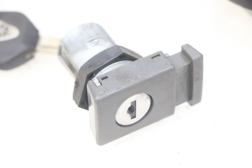 photo de SCHLOSS-SCHLÜSSEL-CDI-NEIMAN KIT YAMAHA X-MAX XMAX 125 (2010 - 2014)