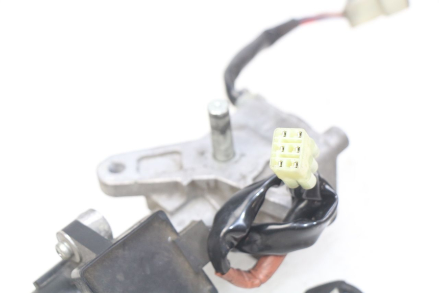 photo de SCHLOSS-SCHLÜSSEL-CDI-NEIMAN KIT YAMAHA X-MAX XMAX 125 (2010 - 2014)