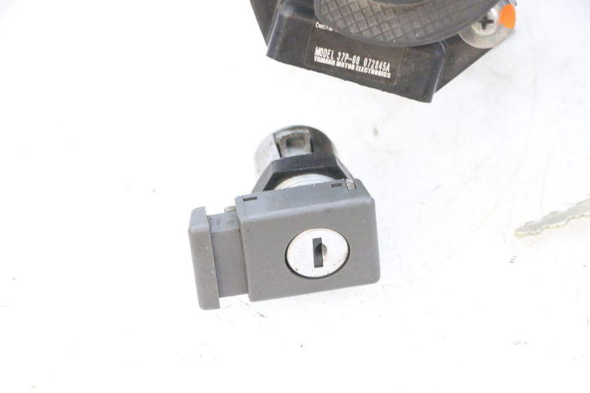 photo de SCHLOSS-SCHLÜSSEL-CDI-NEIMAN KIT YAMAHA X-MAX XMAX 125 (2010 - 2014)