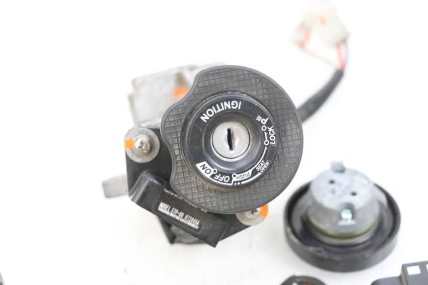 photo de SCHLOSS-SCHLÜSSEL-CDI-NEIMAN KIT YAMAHA X-MAX XMAX 125 (2010 - 2014)