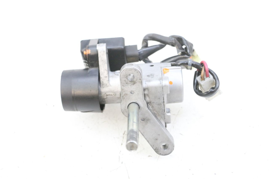 photo de SCHLOSS-SCHLÜSSEL-CDI-NEIMAN YAMAHA XMAX X-MAX 125 (2006 - 2009) - Zoom auf Komponenten