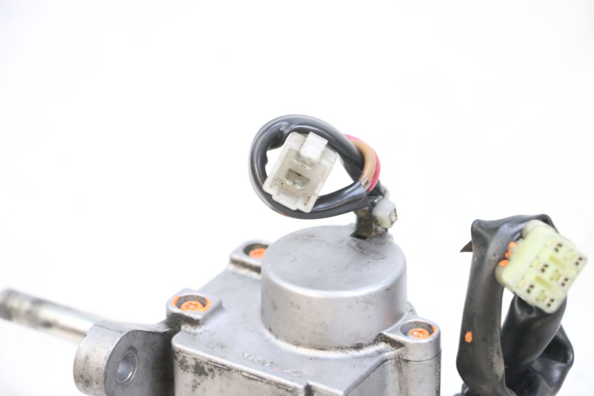 photo de SCHLOSS-SCHLÜSSEL-CDI-NEIMAN YAMAHA XMAX X-MAX 125 (2006 - 2009) - Geprüftes Gebrauchtteil