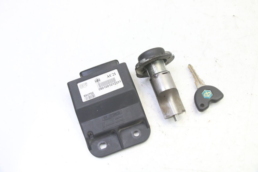 photo de SCHLOSS-SCHLÜSSEL-CDI-ZÜNDUNGSSCHLOSS PIAGGIO X9 EVOLUTION 125 (2003 - 2007)