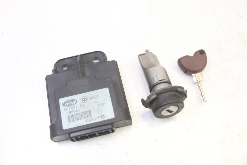 photo de SCHLOSS-SCHLÜSSEL-CDI-ZÜNDUNGSSCHLOSS PIAGGIO X9 EVOLUTION 125 (2003 - 2007)