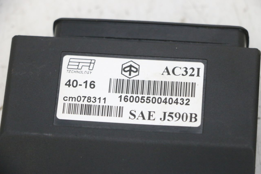 photo de SCHLOSS-SCHLÜSSEL-CDI-NEIMAN PIAGGIO XEVO - X EVO 125 (2007 - 2016) - Oberflächenzustand und Material