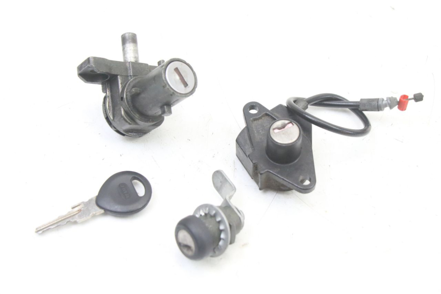 photo de SCHLOSSSATZ BMW C1 125 (2000 - 2003)