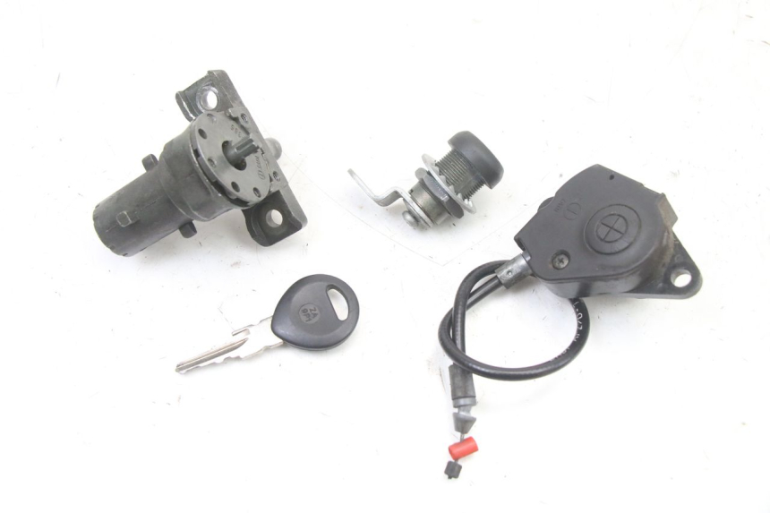 photo de SCHLOSSSATZ BMW C1 125 (2000 - 2003)