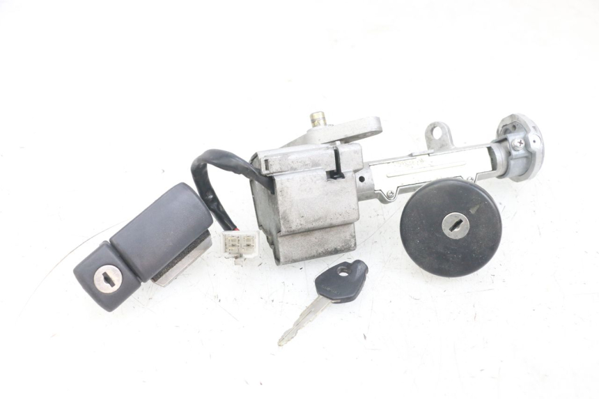 photo de SCHLOSSSATZ SUZUKI BURGMAN 125 (2007 - 2014) - Zoom auf Gebrauchszustand