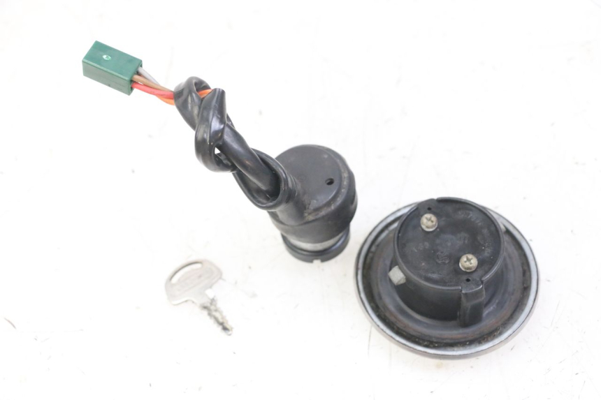 photo de Schloss- und Schlüsselkit Neiman SUZUKI GN 125 (1997 - 2000)