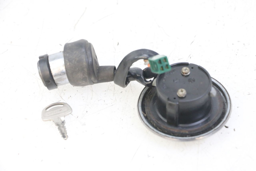 photo de Schloss- und Schlüsselkit Neiman SUZUKI GN 125 (1997 - 2000)