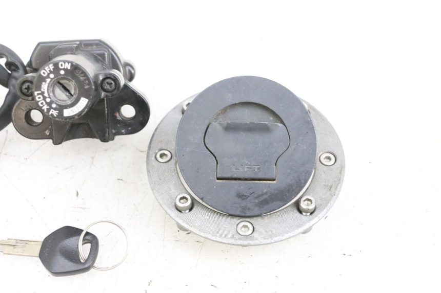 photo de SCHLOSSSATZ SUZUKI GSF N BANDIT 600 (1996 - 1999) - Oberflächenzustand und Material