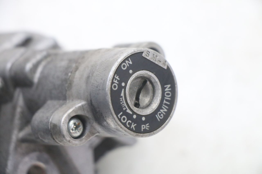 photo de SCHLOSSSATZ SUZUKI GSF S BANDIT 600 (2000 - 2004) - Alternative Perspektive