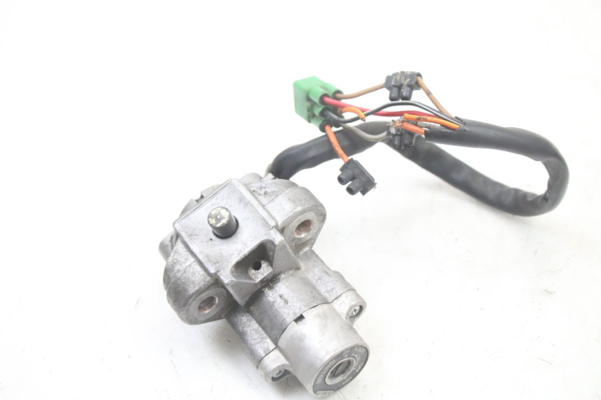 photo de SCHLOSSSATZ SUZUKI GSF S BANDIT 600 (2000 - 2004) - Technische Nahaufnahme