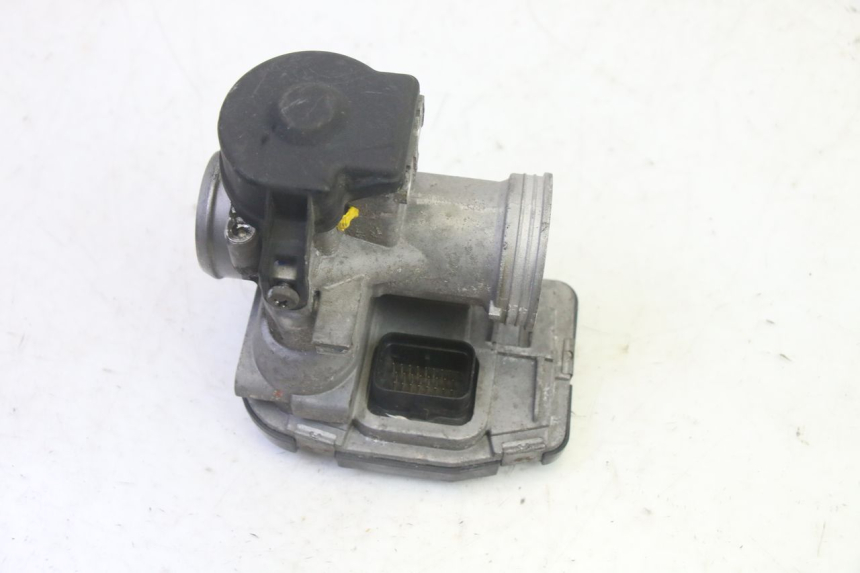 photo de SCHLOSSSATZ PIAGGIO MP3 HPE 350 (2018 - 2020) - Zoom auf Komponenten